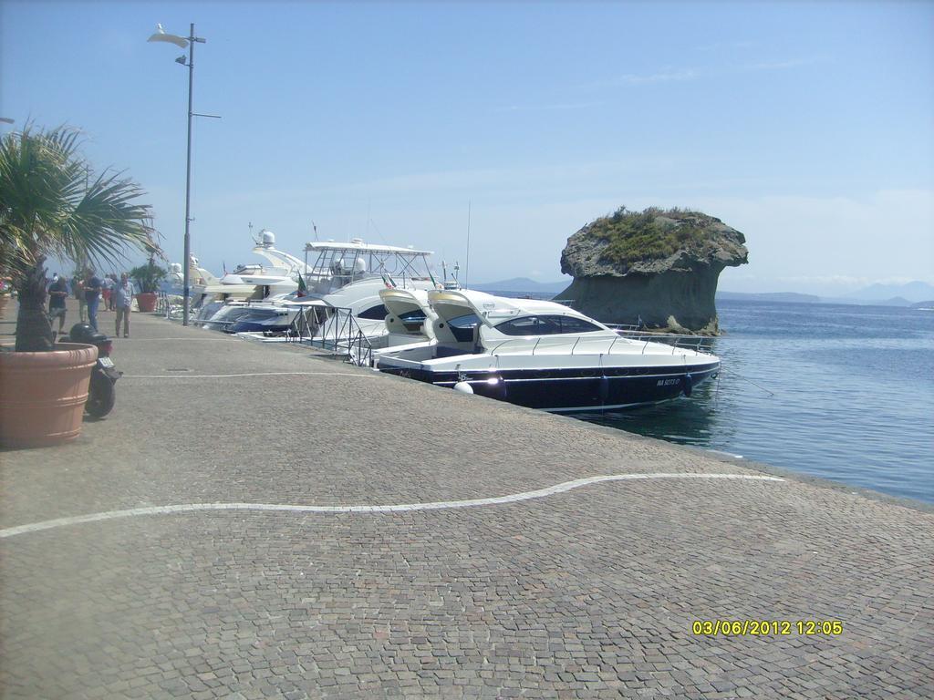 B&B Celestina Ischia Lacco Ameno  Kültér fotó