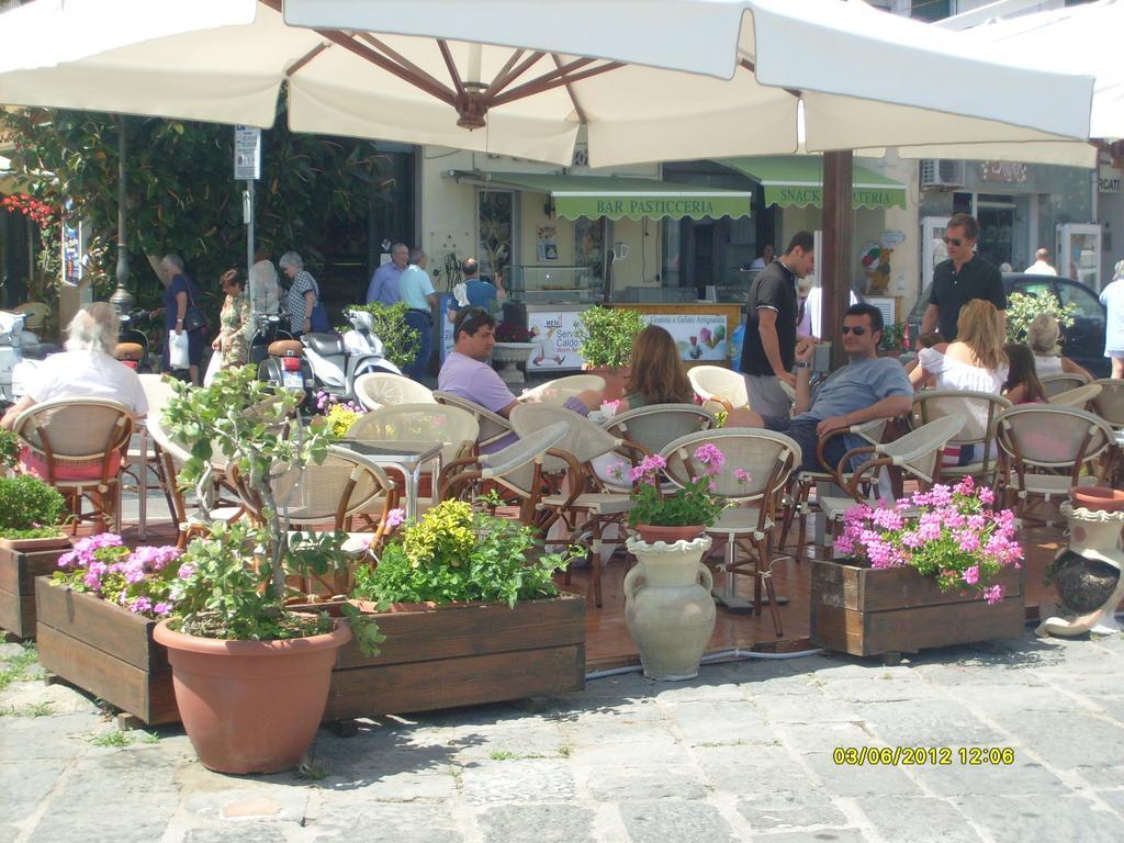 B&B Celestina Ischia Lacco Ameno  Kültér fotó