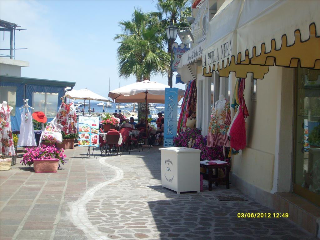 B&B Celestina Ischia Lacco Ameno  Kültér fotó